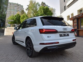 2022 Audi Q7 55 TFSI II (4M) Рестайлинг, белый, 11000000 рублей, вид 3