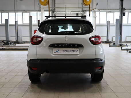 2017 Renault Kaptur I, белый, 634990 рублей, вид 5