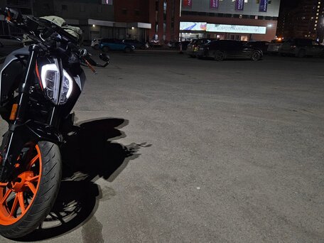 2022 KTM 390 Duke, оранжевый, 560000 рублей, вид 3