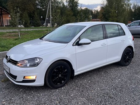 2014 Volkswagen Golf VII, белый, 1045000 рублей, вид 1