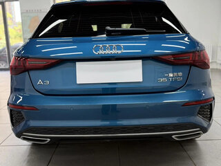 2022 Audi A3 Sportback 35 TFSI IV (8Y), голубой, 1990000 рублей, вид 5