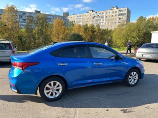 2018 Hyundai Solaris II, синий, 850000 рублей, вид 3