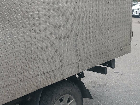 2012 Hyundai Porter, серый, 700000 рублей - вид 4
