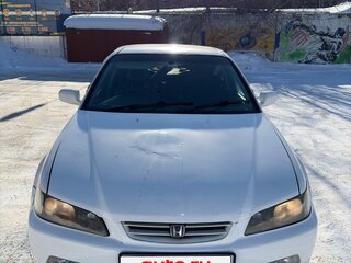1999 Honda Torneo, белый, 450000 рублей, вид 1