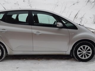 2012 Kia Venga I, серебристый, 900000 рублей, вид 3