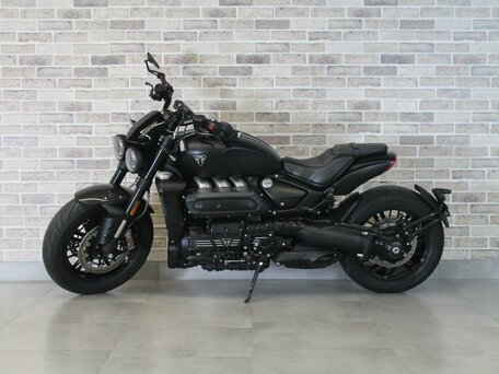 2021 Triumph Rocket III, чёрный, 1800000 рублей, вид 3