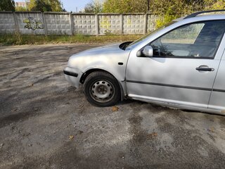 2001 Volkswagen Golf IV, серебристый, 259998 рублей, вид 5