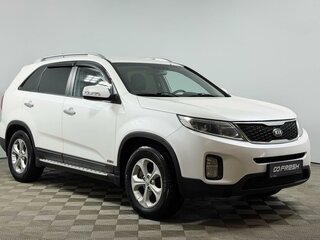 2014 Kia Sorento II Рестайлинг, белый, 1524500 рублей, вид 1