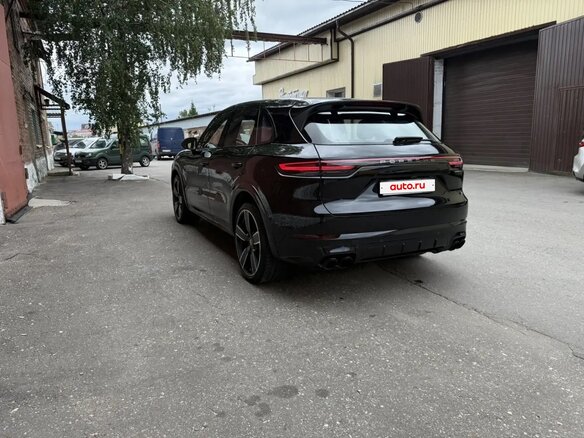 2019 Porsche Cayenne III, чёрный, 7000000 рублей - вид 5