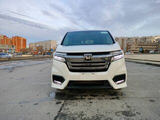 2020 Honda Stepwgn V Рестайлинг, белый, 3075000 рублей, вид 2