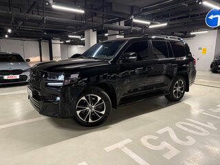 2021 Toyota Land Cruiser 200 Series Рестайлинг 2, чёрный, 9900000 рублей, вид 1