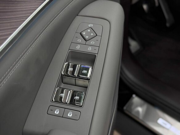 2026 Denza N9 46.9 kWh, чёрный - вид 37