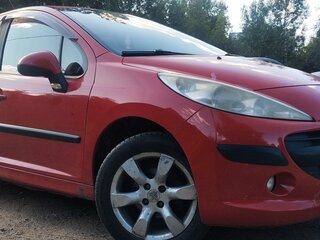 2009 Peugeot 207 I Рестайлинг, красный, 300000 рублей, вид 3