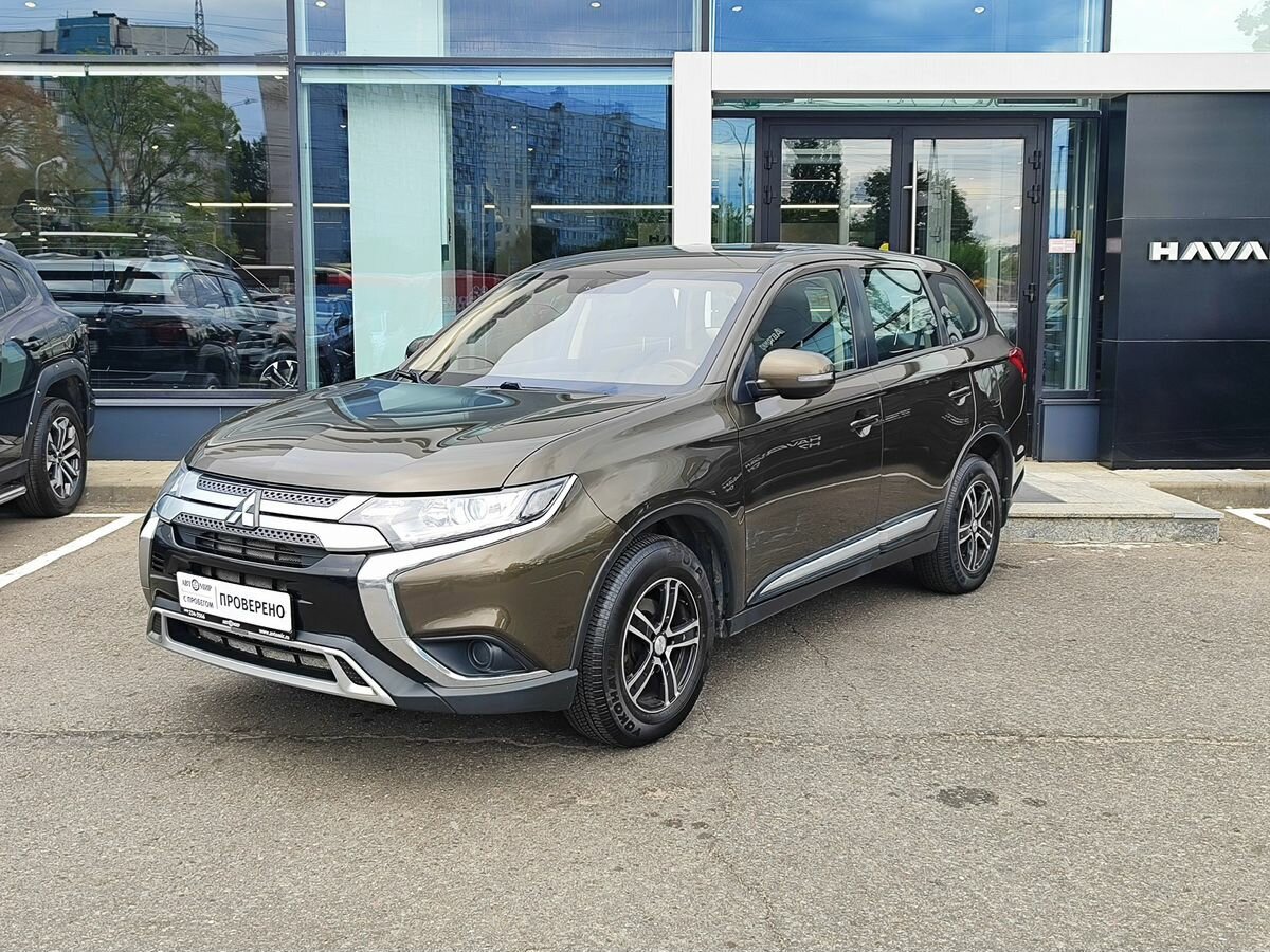 Открыть фотографии: Mitsubishi Outlander III Рестайлинг 3