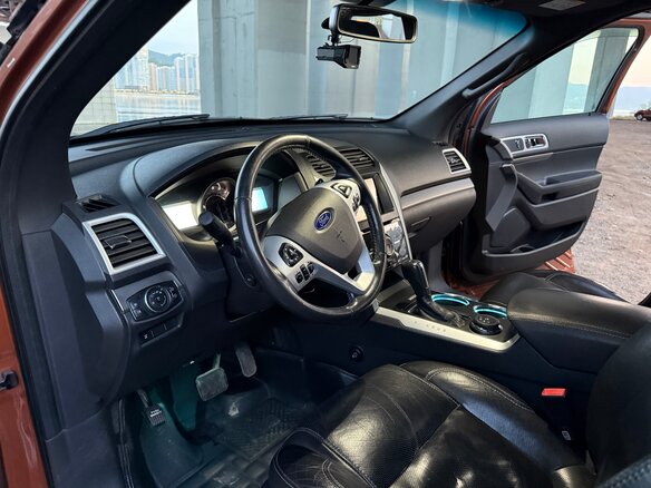 2013 Ford Explorer Sport V, оранжевый, 2300000 рублей - вид 7