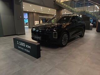 2026 Exeed Exlantix ET, чёрный, 6990000 рублей, вид 4