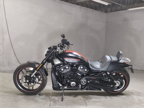 2012 Harley-Davidson V-Rod, чёрный, 1600000 рублей - вид 1