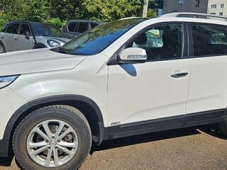 2014 Kia Sorento II Рестайлинг, белый, 1800000 рублей, вид 4