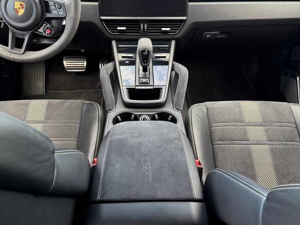 2021 Porsche Cayenne Turbo GT Coupé III, серый, 14000000 рублей - вид 16