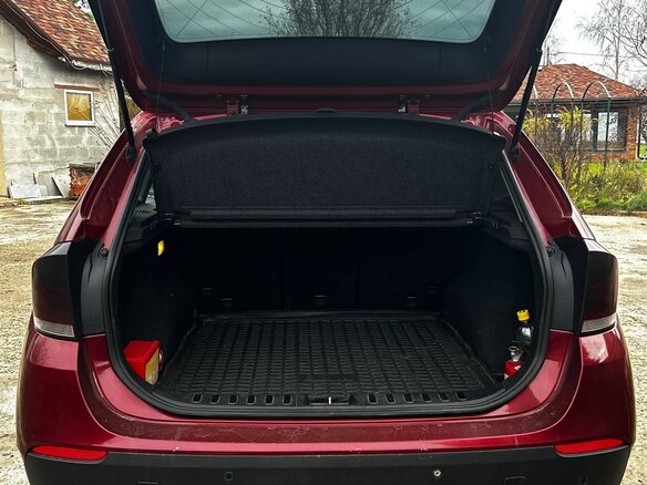 2012 BMW X1 20i I (E84) Рестайлинг, красный, 1550000 рублей - вид 9