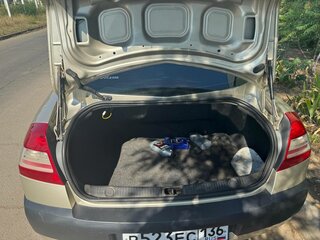 2007 Renault Megane II Рестайлинг, бежевый, 380000 рублей, вид 5