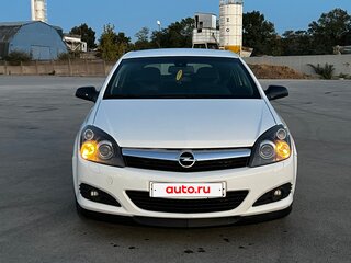 2011 Opel Astra GTC H Рестайлинг, белый, 770000 рублей, вид 4