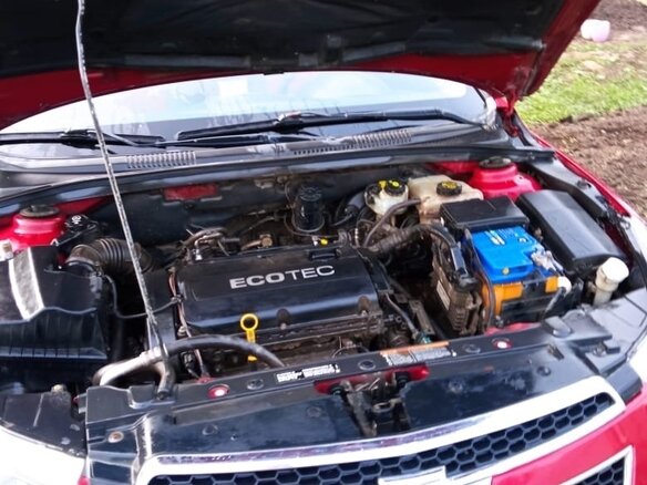 2010 Chevrolet Cruze I, красный, 520000 рублей - вид 5