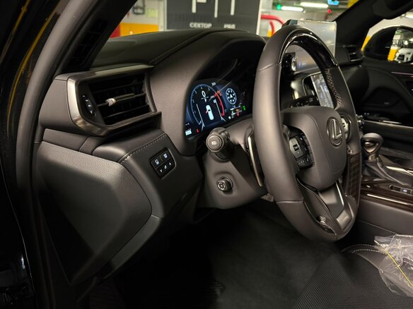 2026 Lexus LX 600 IV, чёрный, 20300000 рублей - вид 24