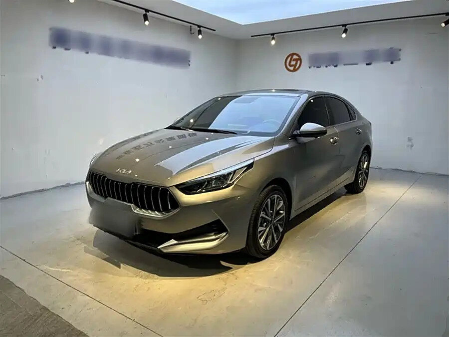 Открыть фотографии: Kia K3 II (China Market)