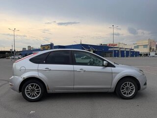 2008 Ford Focus II Рестайлинг, серебристый, 349999 рублей, вид 4