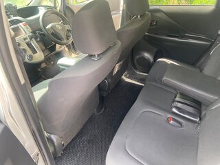 2009 Toyota Ractis I, серый, 650000 рублей, вид 5