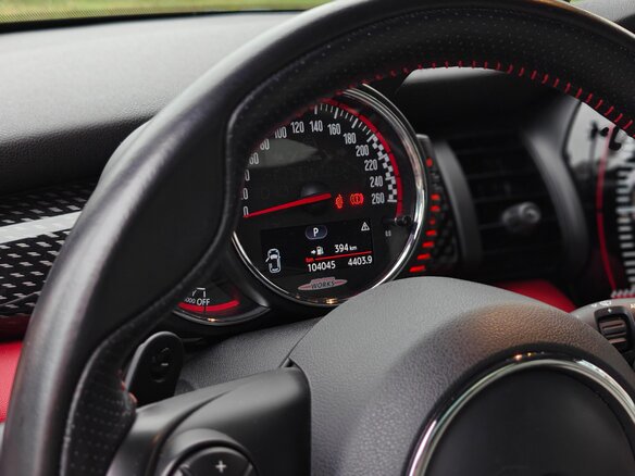 2016 Mini Hatch JCW III (F55/F56), белый, 2430000 рублей - вид 20