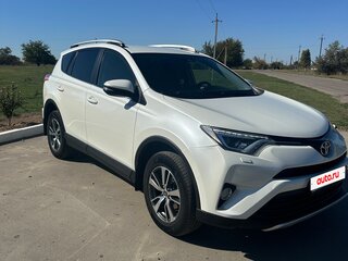 2015 Toyota RAV4 IV (XA40) Рестайлинг, белый, 2300000 рублей, вид 1