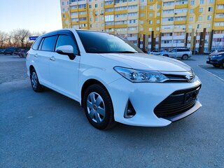 2018 Toyota Corolla Fielder XI (E160, E170) Рестайлинг 2, белый, 1600000 рублей, вид 2