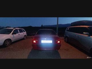 1999 Toyota Avensis I, красный, 350000 рублей, вид 5