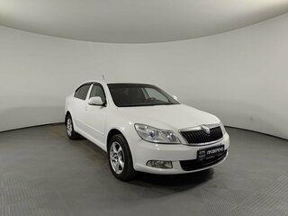 2013 Skoda Octavia II (A5) Рестайлинг, белый, 938200 рублей, вид 3
