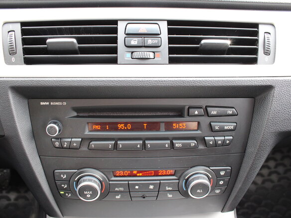 2011 BMW 3 серии 318i V (E90/E91/E92/E93) Рестайлинг, чёрный - вид 11