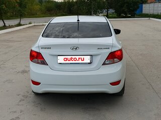 2013 Hyundai Solaris I, белый, 800000 рублей, вид 4