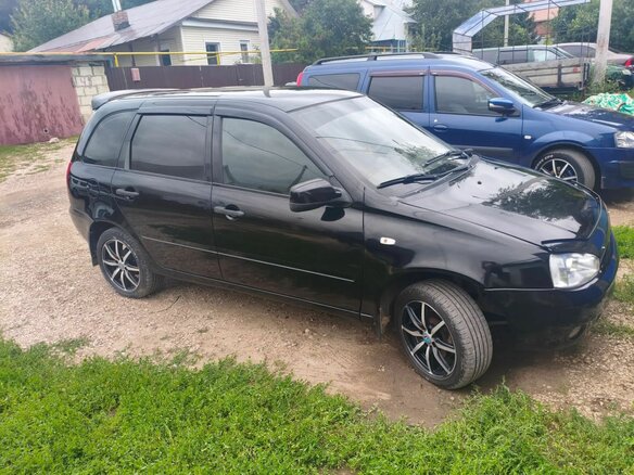 2010 Lada (ВАЗ) Kalina I, чёрный, 320000 рублей - вид 3