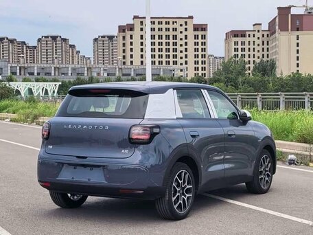 2026 Leapmotor A10 53 kWh, синий, 2085000 рублей, вид 5