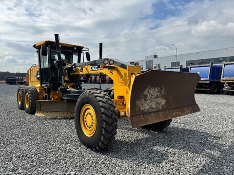 2021 John Deere 622G, золотистый, 24600000 рублей, вид 1