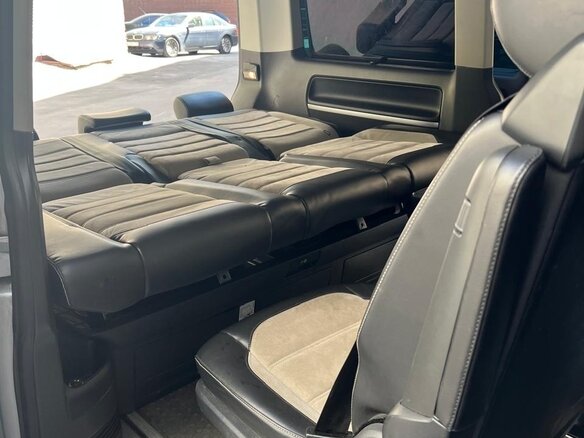 2016 Volkswagen Multivan T6, серебристый, 3850000 рублей - вид 16