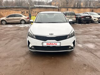 2020 Kia Rio IV Рестайлинг, белый, 1400000 рублей, вид 1