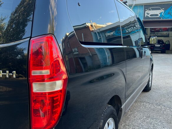 2012 Hyundai H-1 II, чёрный, 1450000 рублей - вид 1