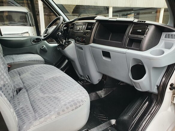 2011 Ford Transit, белый - вид 8