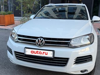 2014 Volkswagen Touareg II, белый, 2900000 рублей, вид 1
