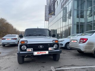 2021 Lada (ВАЗ) 2121 (4x4) I Рестайлинг (2020), серебристый, 800000 рублей, вид 2