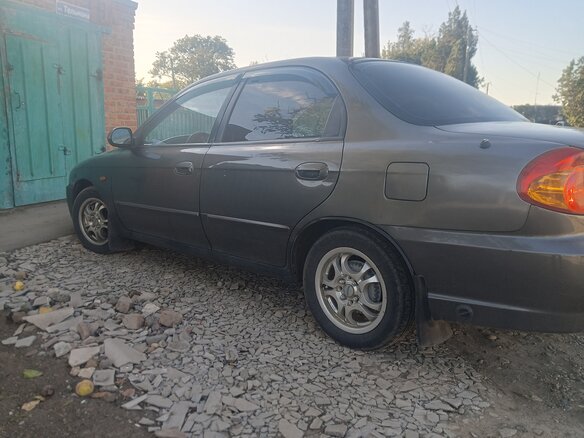 2006 Kia Spectra I Рестайлинг 2, серый, 250000 рублей - вид 2