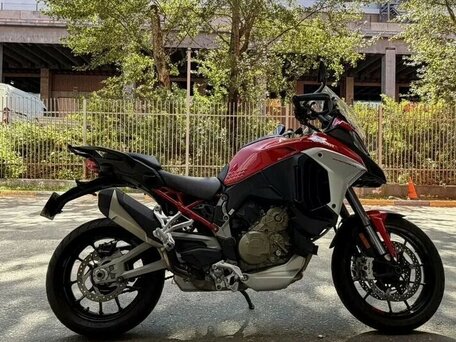 2023 Ducati Multistrada V4, красный, 1400000 рублей, вид 1