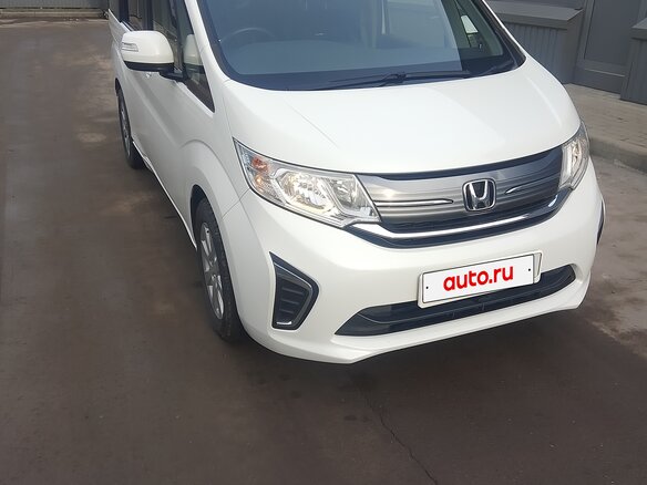 2015 Honda Stepwgn V, белый, 1670000 рублей - вид 6